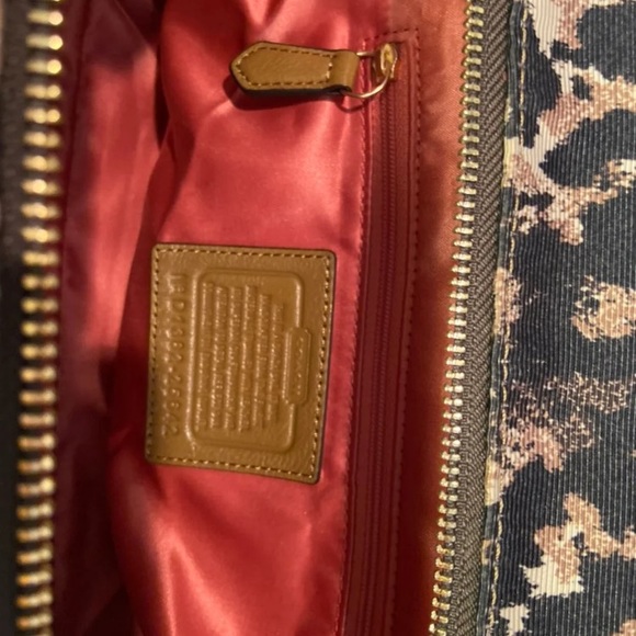 🐆Beautiful 3PC Coach Set 🐆 - Picture 6 of 17